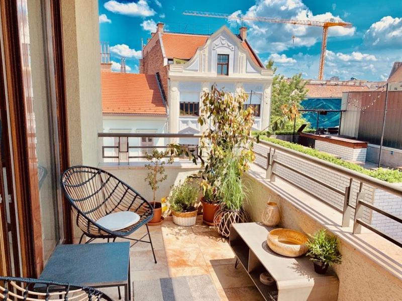 Apartmán Sunny Deluxe Apt. & Terrace *